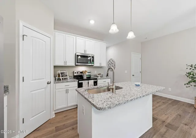 Photo 4 of Townhouse for sale at 211 Holly Sands Loop, Holly Ridge, NC 28445 | MLS# 100549836 | Listing updated on 2026-09-03