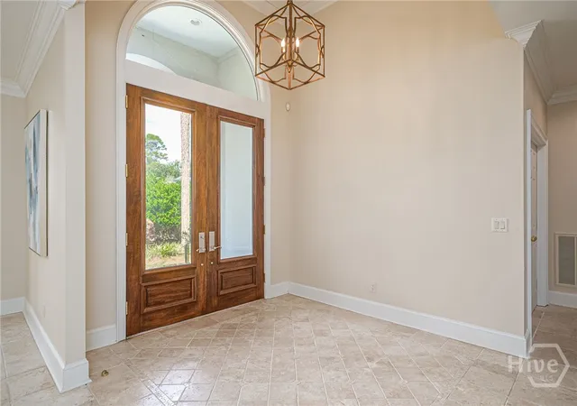 3rd image of 5 Sparkleberry Ln, Savannah, GA 31411 | MLS# SA341034