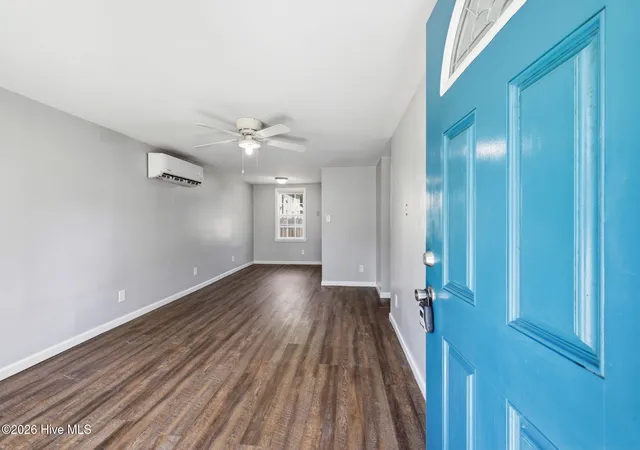 Photo 3 of Single family home for sale at 518 Ruth Ave, New Bern, NC 28560 | MLS# 100575890 | Listing updated on 2026-09-16