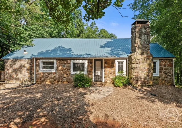 Photo 2 of Single family home for sale at 973 Floyd Rd, Danielsville, GA 30633 | MLS# CL359826 | Listing updated on 2026-08-23