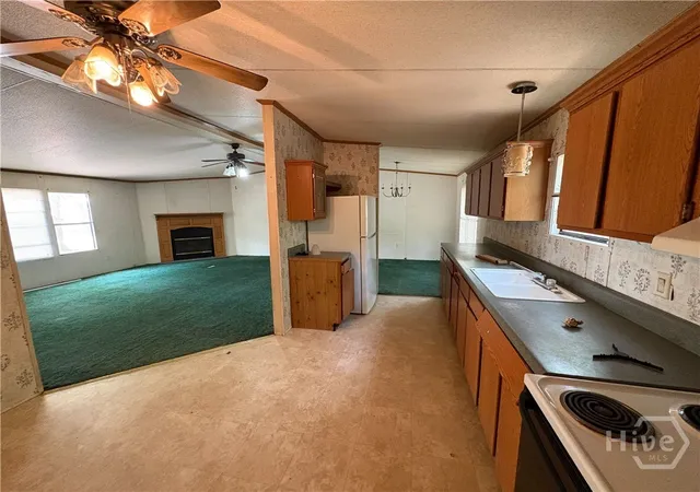 Homes for sale in Midway, GA | 74 Beulah Rd, Midway, GA 31320 | MLS# SA353759