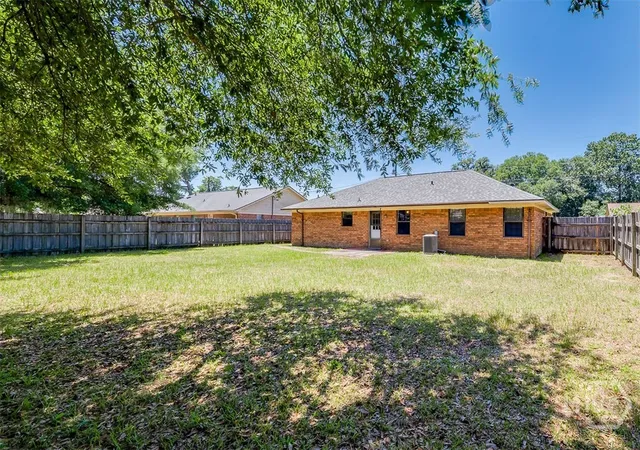 Photo 4 of Single family home for sale at 1750 Ashton Dr, Hinesville, GA 31313 | MLS# SA359493 | Listing updated on 2026-09-30