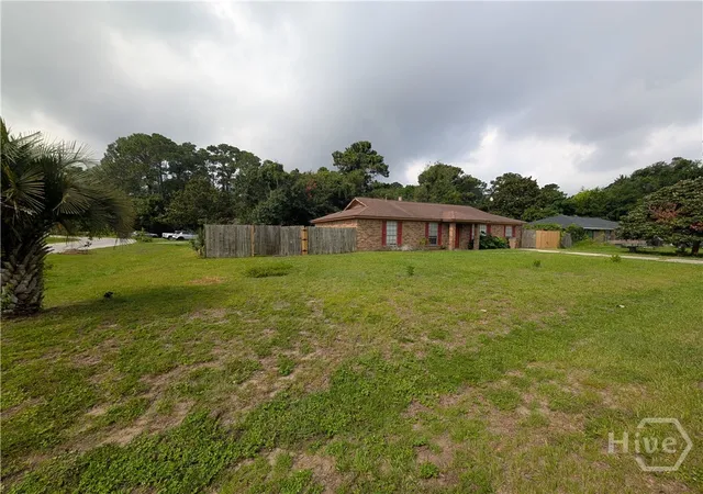 Photo 3 of Single family home for sale at 7105 Golden Isles Way, Savannah, GA 31410 | MLS# SA360379 | Listing updated on 2026-08-19