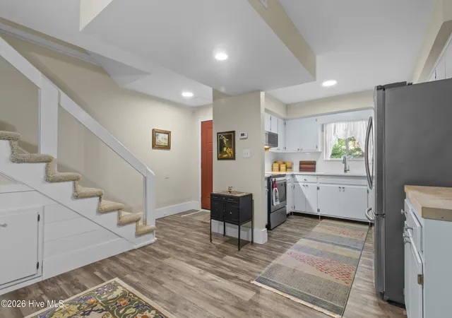3rd image of 101 Quarterdeck Townhouses, New Bern, NC 28562 | MLS# 100575694