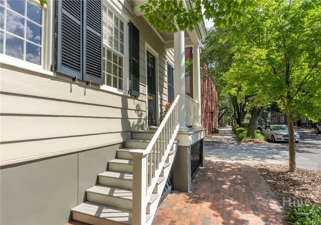 Homes for sale in Savannah, GA | 140 Habersham St, Savannah, GA 31401 | MLS# SA331240