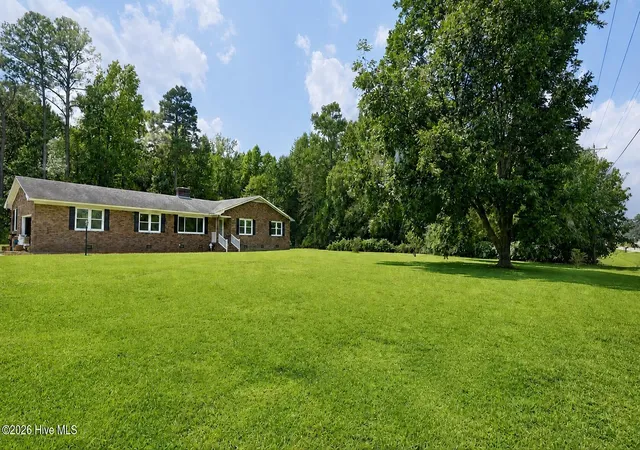Photo 3 of Single family home for sale at 120 King Heights Blvd, Kinston, NC 28501 | MLS# 100599964 | Listing updated on 2026-09-08