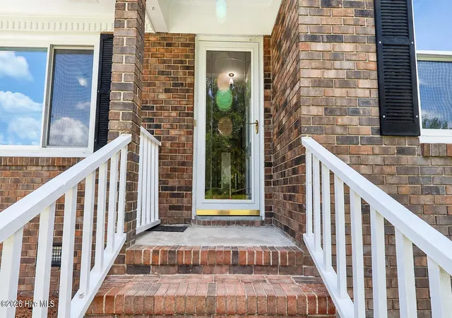 Photo 4 of Single family home for sale at 120 King Heights Blvd, Kinston, NC 28501 | MLS# 100599964 | Listing updated on 2026-09-08