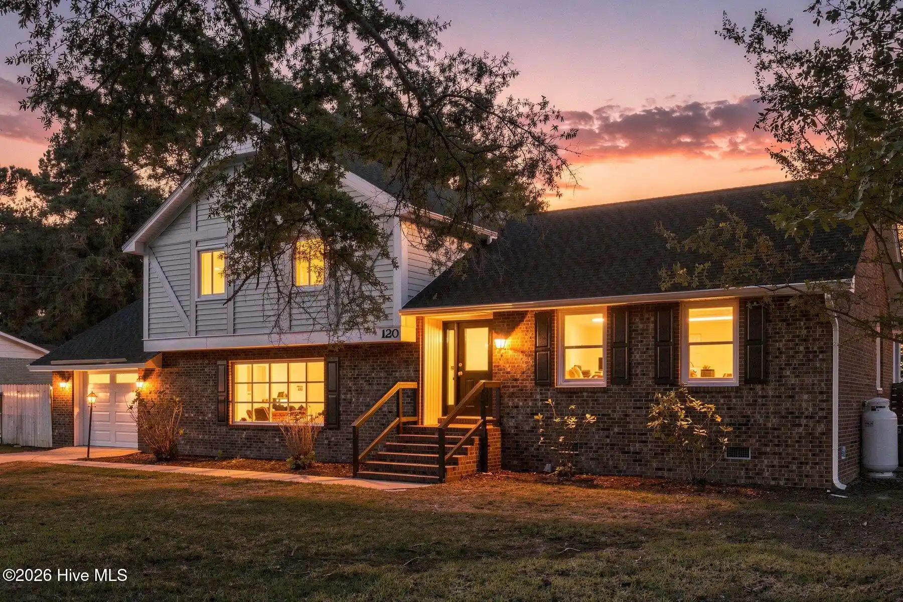 Photo 1 of Single family home for sale at 120 Scottsdale Dr, Wilmington, NC 28411 | MLS# 100613552 | Listing updated on 2026-10-30