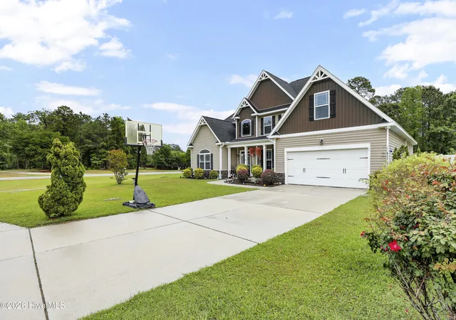 Homes for sale in Maple Hill, NC | 201 Wedgefield Cir, Maple Hill, NC 28454 | MLS# 100571077