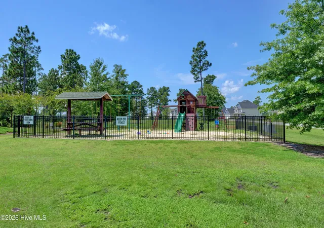 Homes for sale in Maple Hill, NC | 201 Wedgefield Cir, Maple Hill, NC 28454 | MLS# 100571077