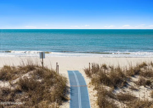 Photo 23 of Single family home for sale at 111 Se 41st Street, Oak Island, NC 28465 | MLS# 100577173 | Listing updated on 2026-08-19