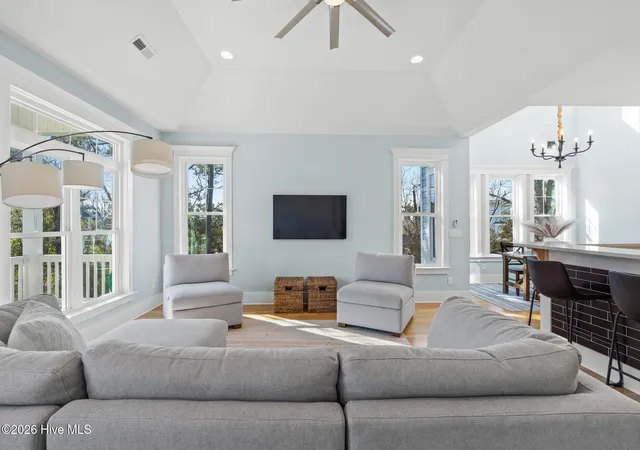 Photo 4 of Single family home for sale at 111 SE 41st Street, Oak Island, NC 28465 | MLS# 100577173 | Listing updated on 2026-08-19