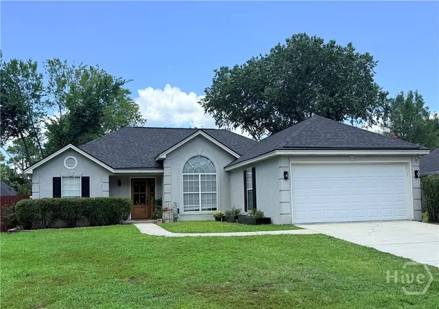 Homes for sale in Richmond Hill, GA | 37 Ryan Dr, Richmond Hill, GA 31324 | MLS# SA359746