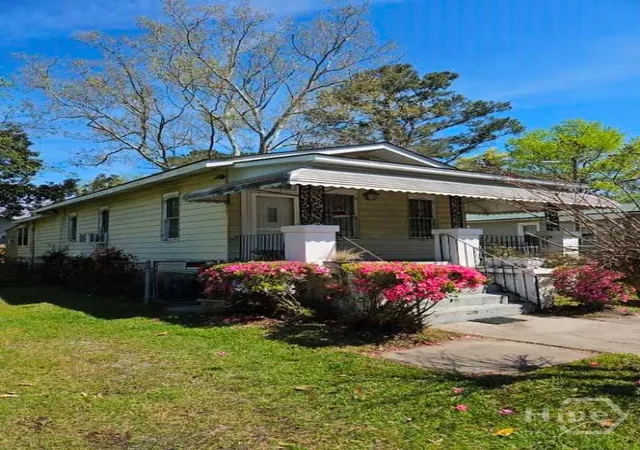 Homes for sale in Savannah, GA | 906 E 38th St, Savannah, GA 31401 | MLS# SA351467