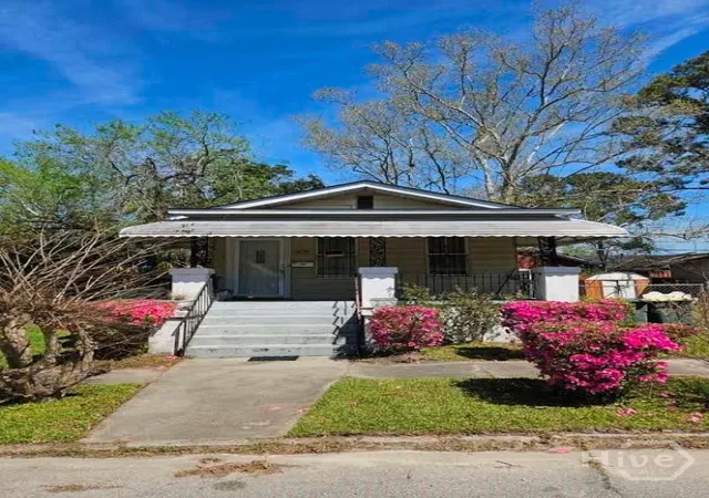 Homes for sale in Savannah, GA | 906 E 38th St, Savannah, GA 31401 | MLS# SA351467
