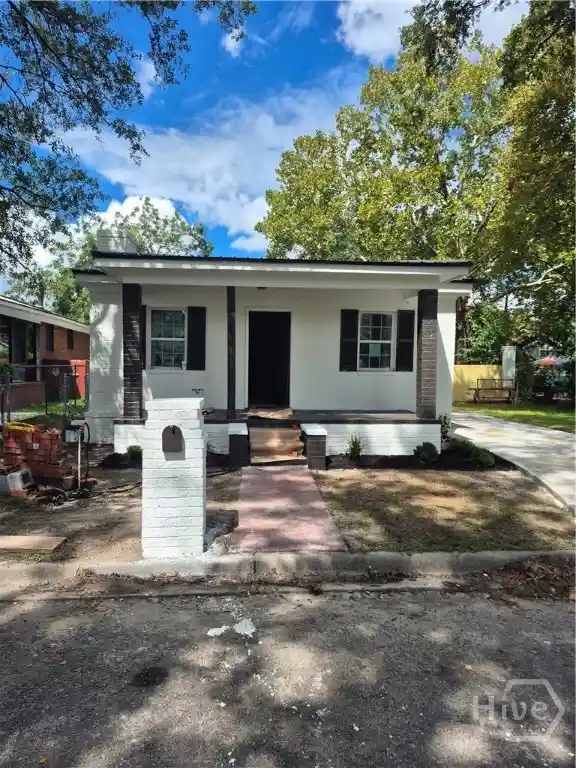 Photo 1 of Single family home for sale at 2016 Nash Ave, Savannah, GA 31405 | MLS# SA364726 | Listing updated on 2026-09-17