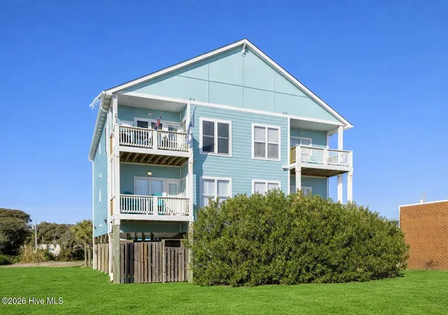2nd image of 107 Beachwood Dr, Atlantic Beach, NC 28512