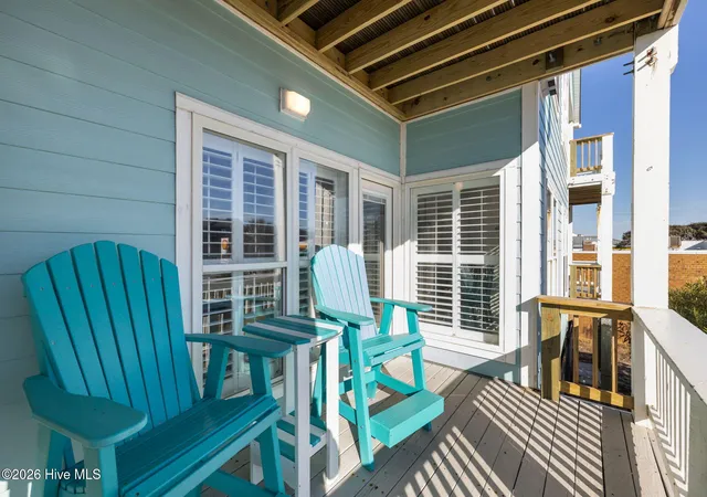 3rd image of 107 Beachwood Dr, Atlantic Beach, NC 28512