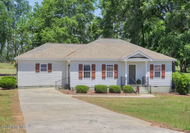 Homes for sale in Waynesboro, GA | 268 Fairway Dr, Waynesboro, GA 30830 | MLS# 100575204