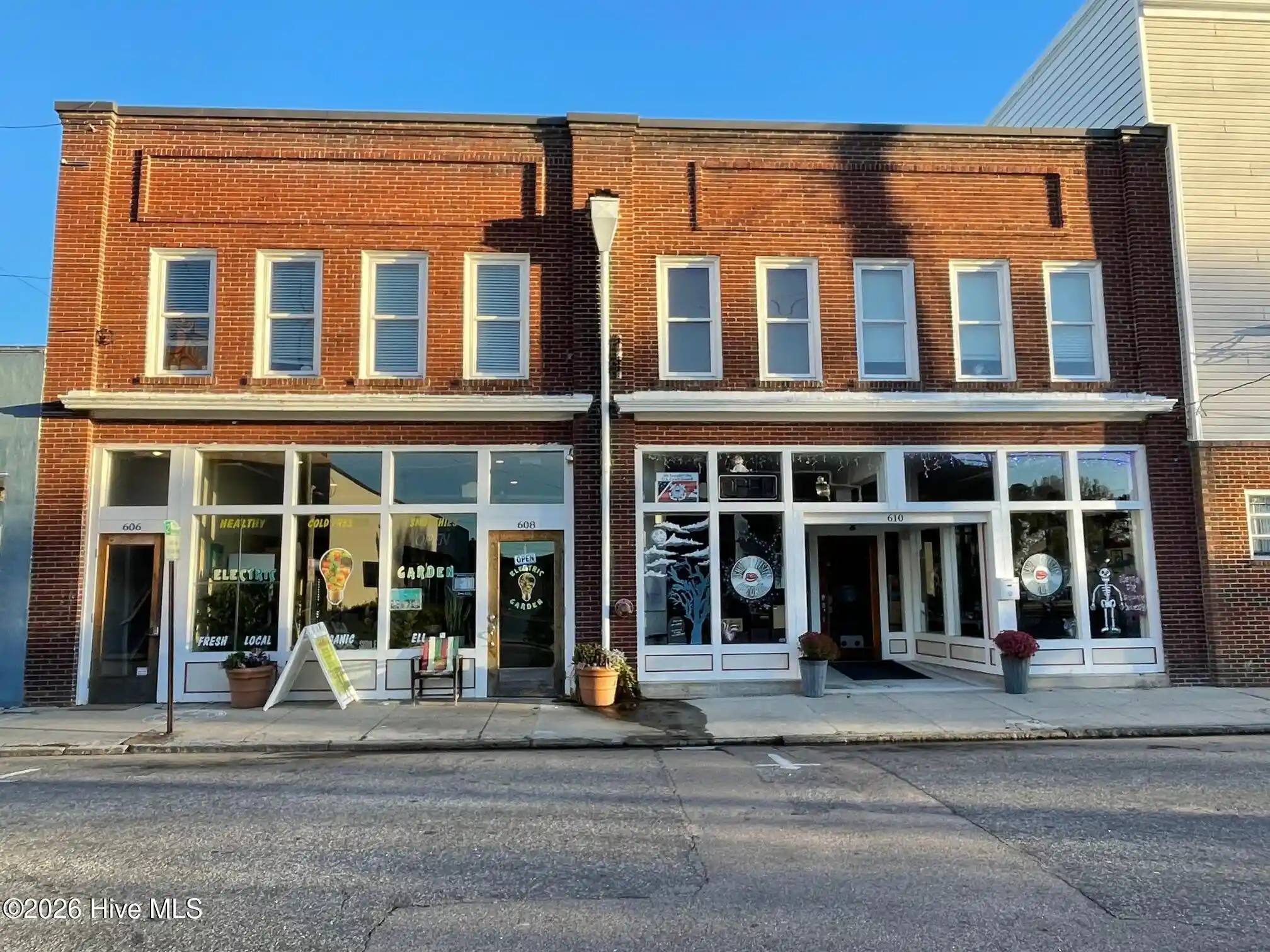 Listing Photo 1 - Condo for sale in 606 E Fearing St located at 606 E Fearing St, Elizabeth City, NC 27909 - Unit #Unit 3
