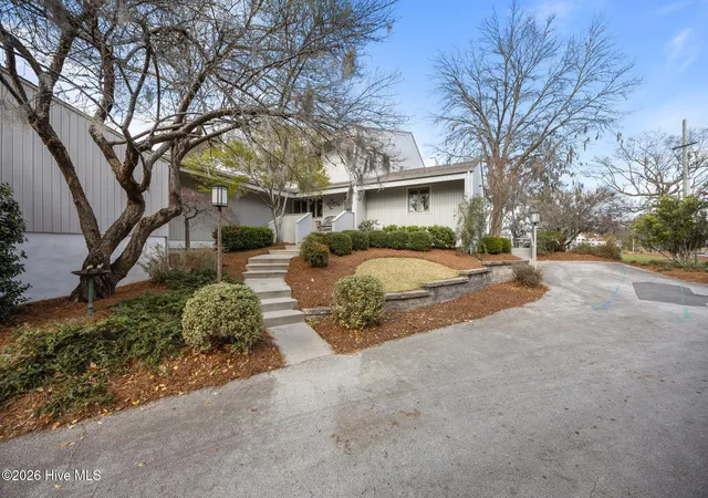 1st image of 19 Batts Hill Rd, New Bern, NC 28562 | MLS# 100560616