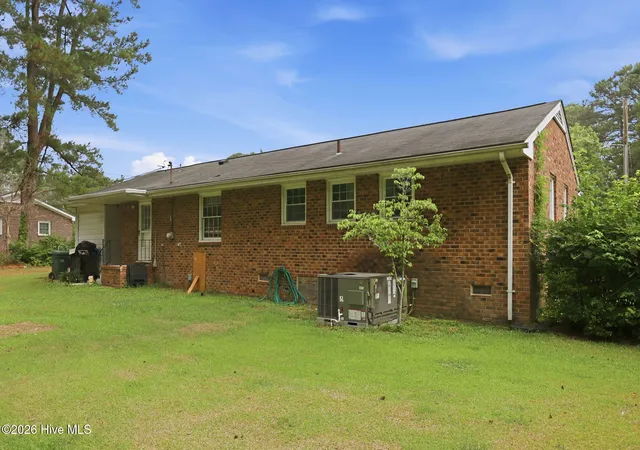 Homes for sale in Tarboro, NC | 1711 Ambleside Dr, Tarboro, NC 27886 | MLS# 100586633