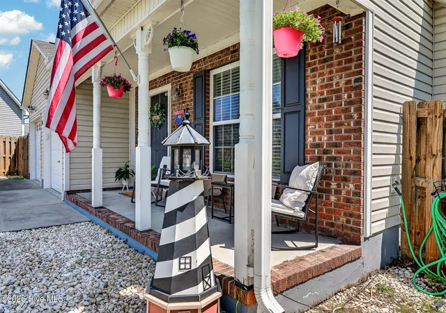 Photo 4 of Single family home for sale at 107 Dillard Ln, Richlands, NC 28574 | MLS# 100583914 | Listing updated on 2026-09-09