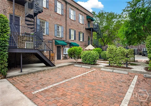 32nd image of 230 Habersham St #6, Savannah, GA 31401 | MLS# SA354477