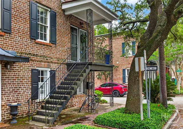 4th image of 230 Habersham St #6, Savannah, GA 31401 | MLS# SA354477