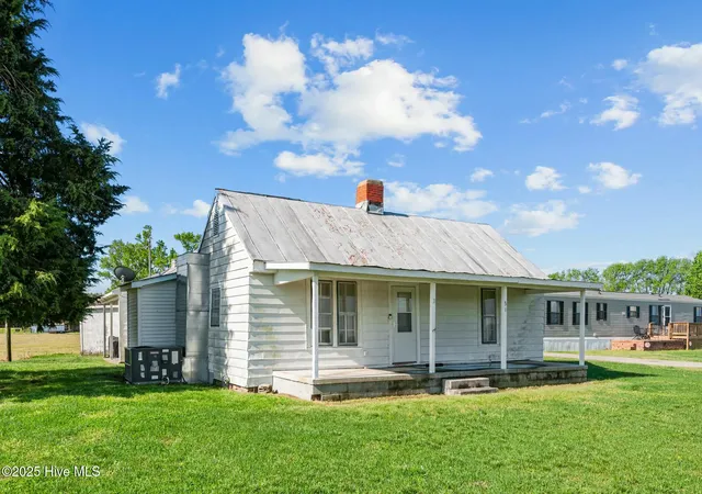 Photo 3 of Single family home for sale at 5635 Mckendree Church Rd, Tarboro, NC 27886 | MLS# 100496511 | Listing updated on 2026-09-17