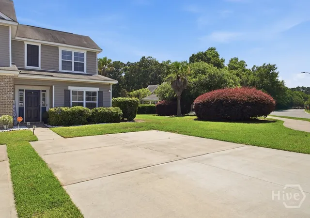 Homes for sale in Port Wentworth, GA | 1 Red Robin Ct, Port Wentworth, GA 31407 | MLS# SA358498