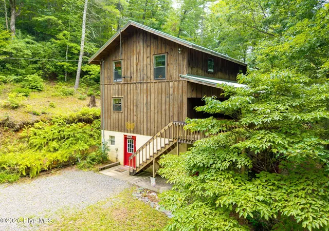 Photo 1 of Single family home for sale at 910 Laurel Branch Rd, Murphy, NC 28906 | MLS# 100590437 | Listing updated on 2026-08-18