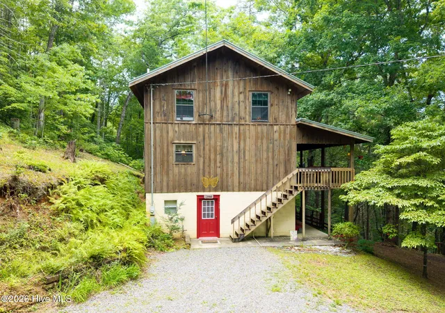 Photo 3 of Single family home for sale at 910 Laurel Branch Rd, Murphy, NC 28906 | MLS# 100590437 | Listing updated on 2026-08-18