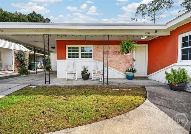 Photo 3 of Single family home for sale at 2211 Walz Dr, Savannah, GA 31404 | MLS# SA360957 | Listing updated on 2026-09-13