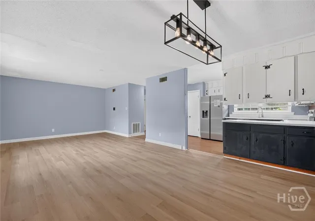 Photo 3 of Single family home for sale at 2211 Walz Dr, Savannah, GA 31404 | MLS# SA360957 | Listing updated on 2026-09-13