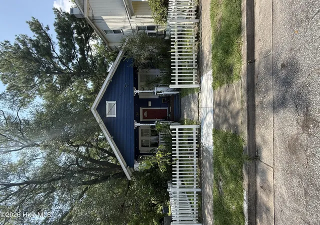 Photo 1 of Multi family home for sale at 1920 Pender Ave, Wilmington, NC 28403 | MLS# 100594900 | Listing updated on 2026-08-18