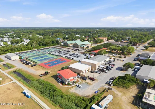 2nd image of 133 SE 48th St, Oak Island, NC 28465
