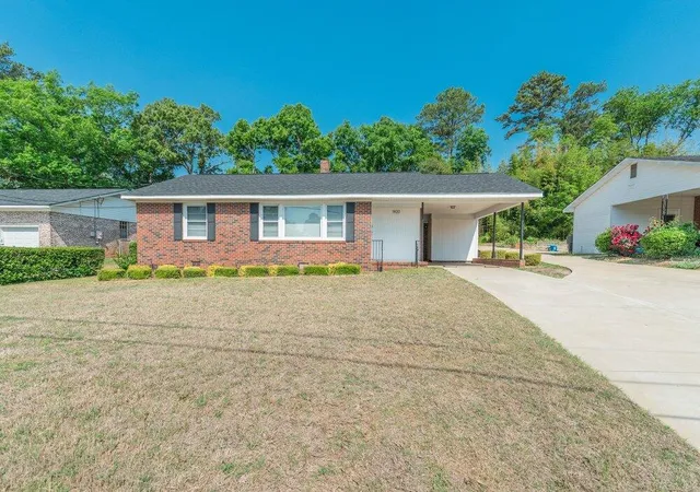 Photo 3 of Single family home for sale at 1420 Waccamaw Dr, North Augusta, SC 29841 | MLS# 98256431 | Listing updated on 2026-08-18