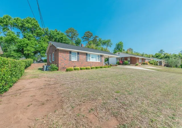 Photo 3 of Single family home for sale at 1420 Waccamaw Dr, North Augusta, SC 29841 | MLS# 98256431 | Listing updated on 2026-08-18