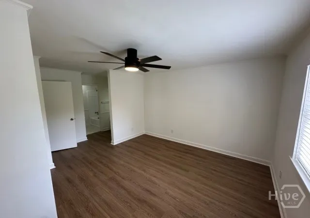 2nd image of 290 Appleby Dr, Athens, GA 30605