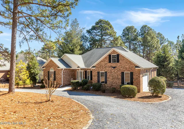 Homes for sale in West End, NC | 151 Longleaf Dr, West End, NC 27376 | MLS# 100557032