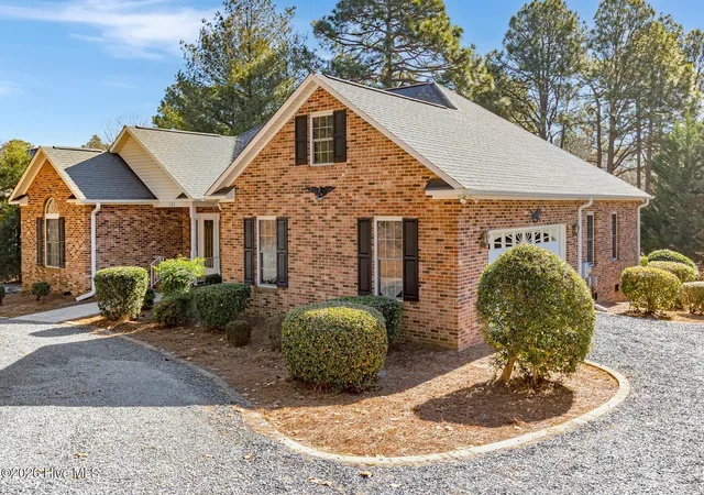 Photo 3 of Single family home for sale at 151 Longleaf Dr, West End, NC 27376 | MLS# 100557032 | Listing updated on 2026-08-24