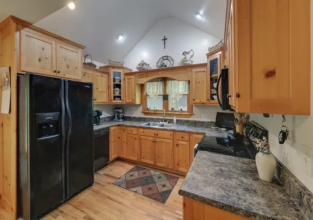 Photo 4 of Single family home for sale at 164 Dew Drop Ln, Murphy, NC 28906 | MLS# 98544180 | Listing updated on 2026-08-18