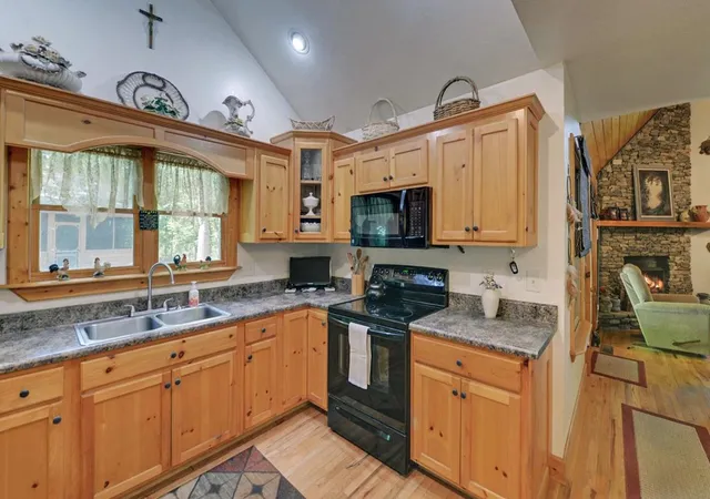 Photo 5 of Single family home for sale at 164 Dew Drop Ln, Murphy, NC 28906 | MLS# 98544180 | Listing updated on 2026-08-18