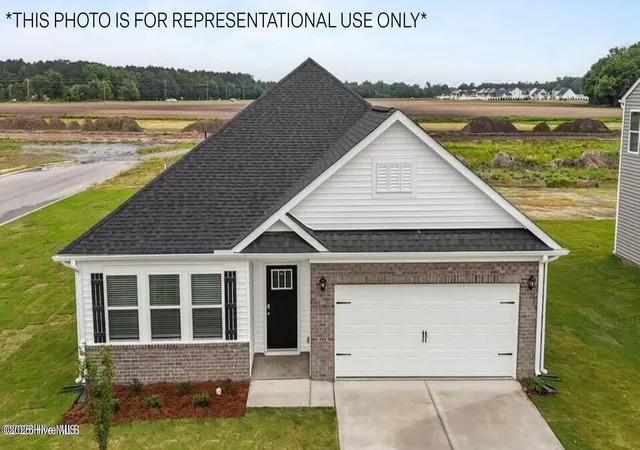 Photo 1 of Single family home for sale at 4007 Montford Dr, New Bern, NC 28562 | MLS# 100589080 | Listing updated on 2026-08-31