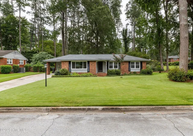 Photo 1 of Single family home for sale at 2922 Stratford Dr, Augusta, GA 30909 | MLS# 100600083 | Listing updated on 2026-08-31