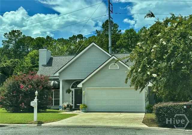 Photo 2 of Single family home for sale at 31 Tara Ct, Savannah, GA 31406 | MLS# SA363577 | Listing updated on 2026-08-31