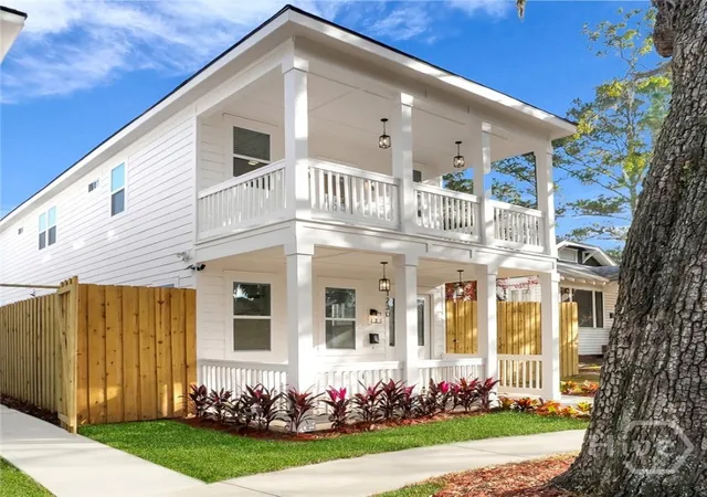 Homes for sale in Savannah, GA | 1230 E Anderson St, Savannah, GA 31404 | MLS# SA358021