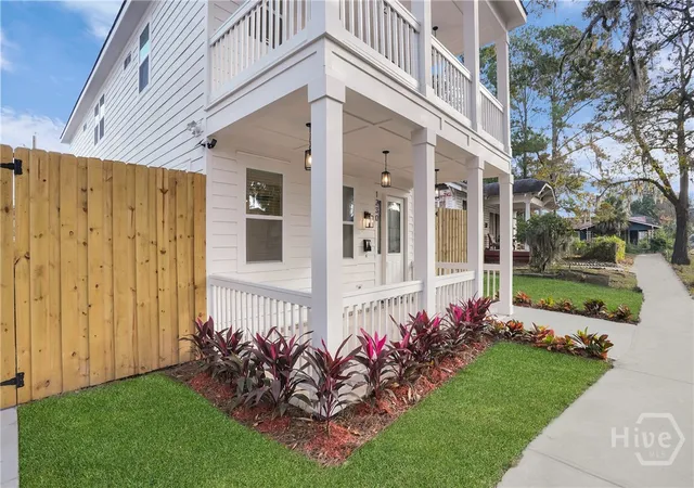 Homes for sale in Savannah, GA | 1230 E Anderson St, Savannah, GA 31404 | MLS# SA358021