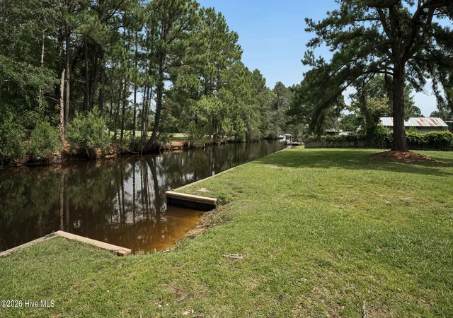 Photo 3 of Manufactured home for sale at 272 Bay Shore Dr, Chocowinity, NC 27817 | MLS# 100591071 | Listing updated on 2026-09-16